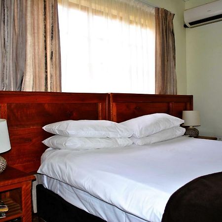 Mount Azimbo Lodge Louis Trichardt Exterior photo