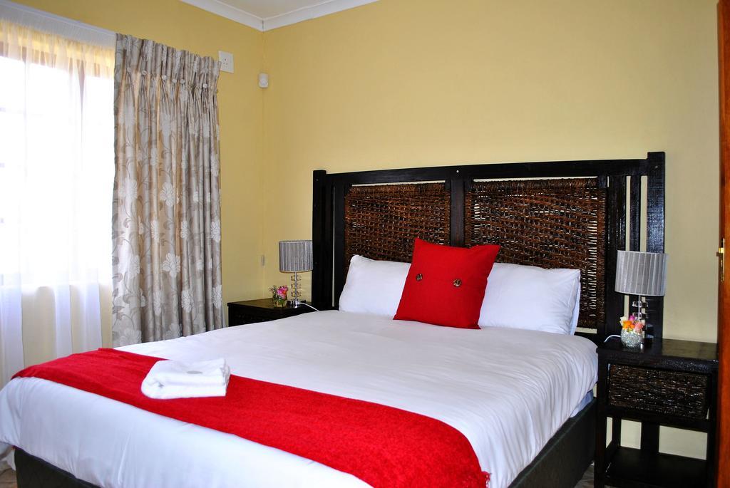 Mount Azimbo Lodge Louis Trichardt Exterior photo
