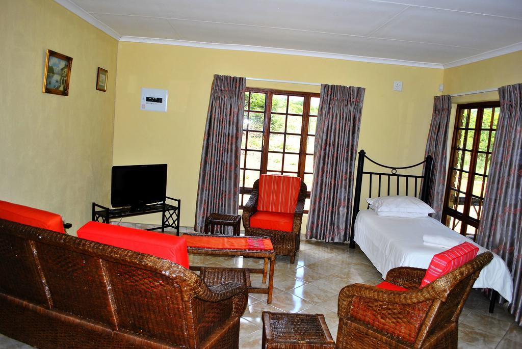 Mount Azimbo Lodge Louis Trichardt Exterior photo